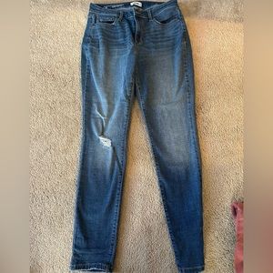Never worn without tags Sonoma Curvy Skinny Jeans